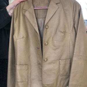 Leather jacket !